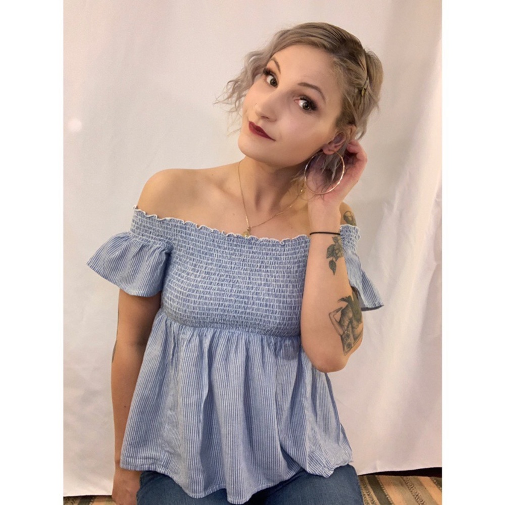 American Eagle Off Shoulder Top